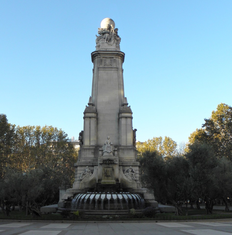 Madrid- Plaza de Espana Cervantes Monument